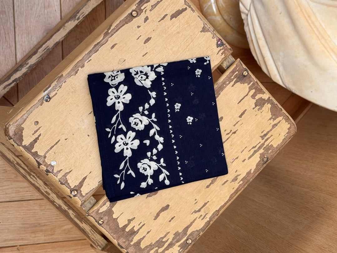 Foulard ANTONIA Bleu marine — Byzantine