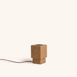 Lampe de table Eclipse en grès ocre – H 20,5 cm – vue du produit