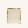 Coussin Alpha Classics en lin ivoire – 45 × 45 cm