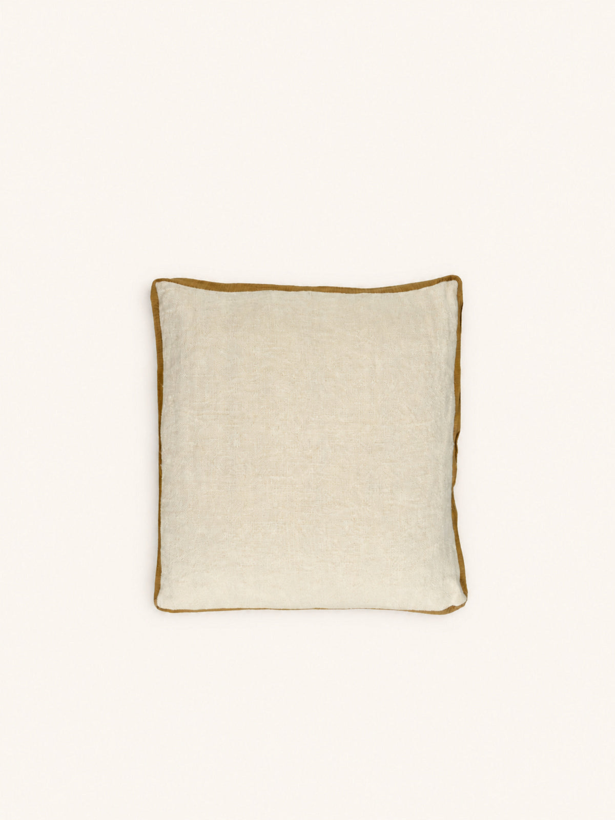 Coussin Alpha Classics en lin ivoire – 45 × 45 cm – vue du produit
