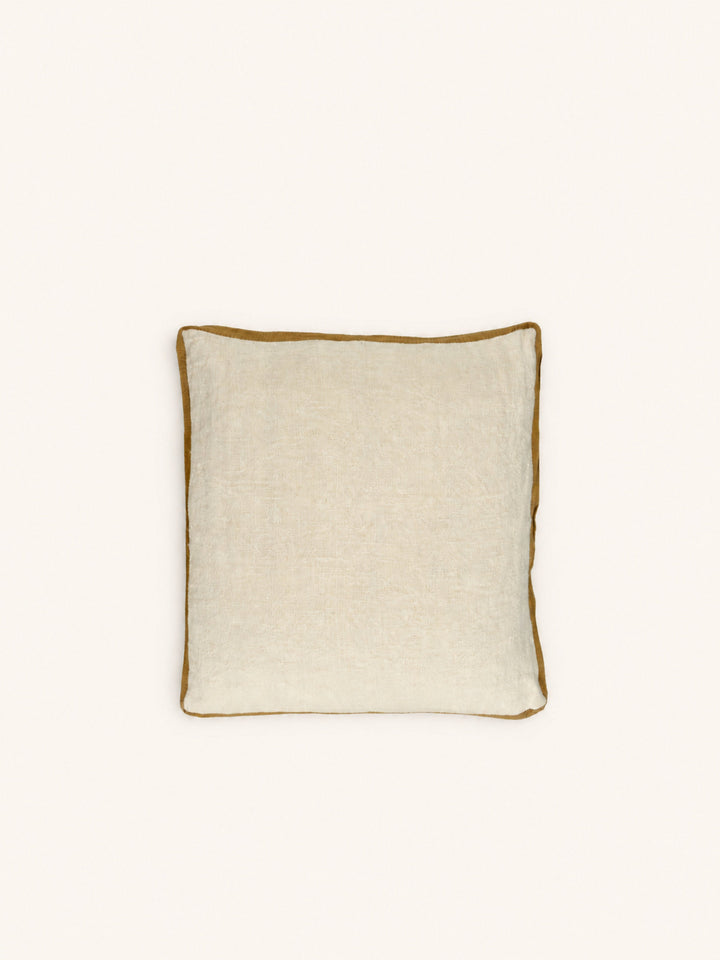 Coussin Alpha Classics en lin ivoire – 45 × 45 cm – vue du produit