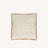 Coussin Alpha Classics en lin ivoire – 45 × 45 cm – détail ou vue 2